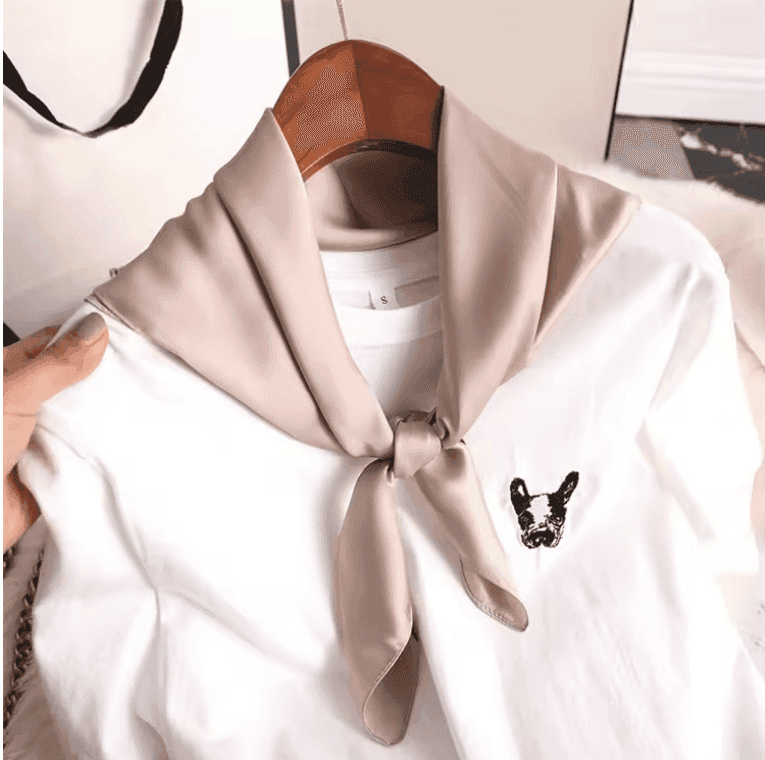 routine capillaire avec foulard en soie de mûrier