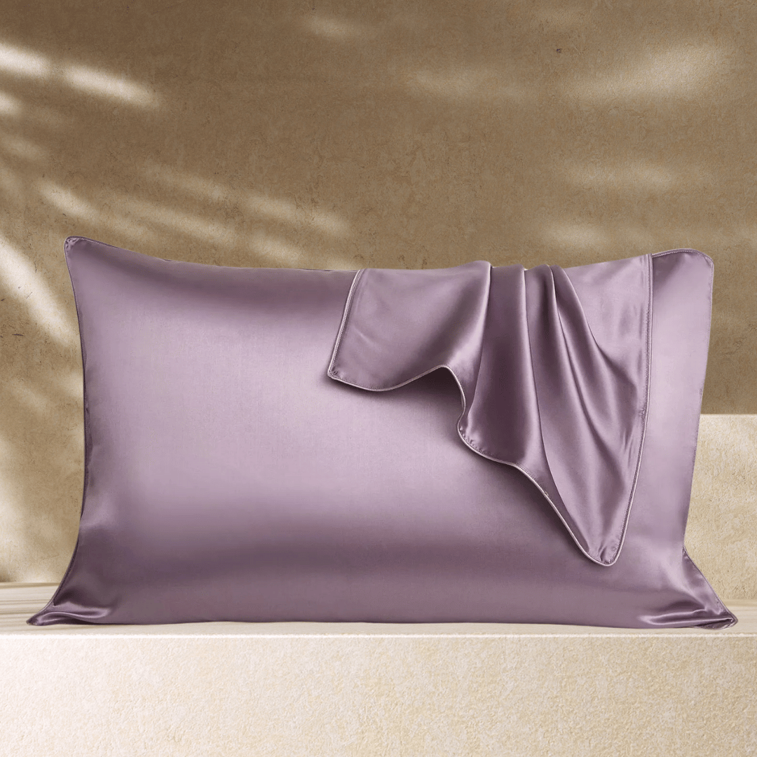 Taie d’oreiller en soie mauve pour cheveux texturés