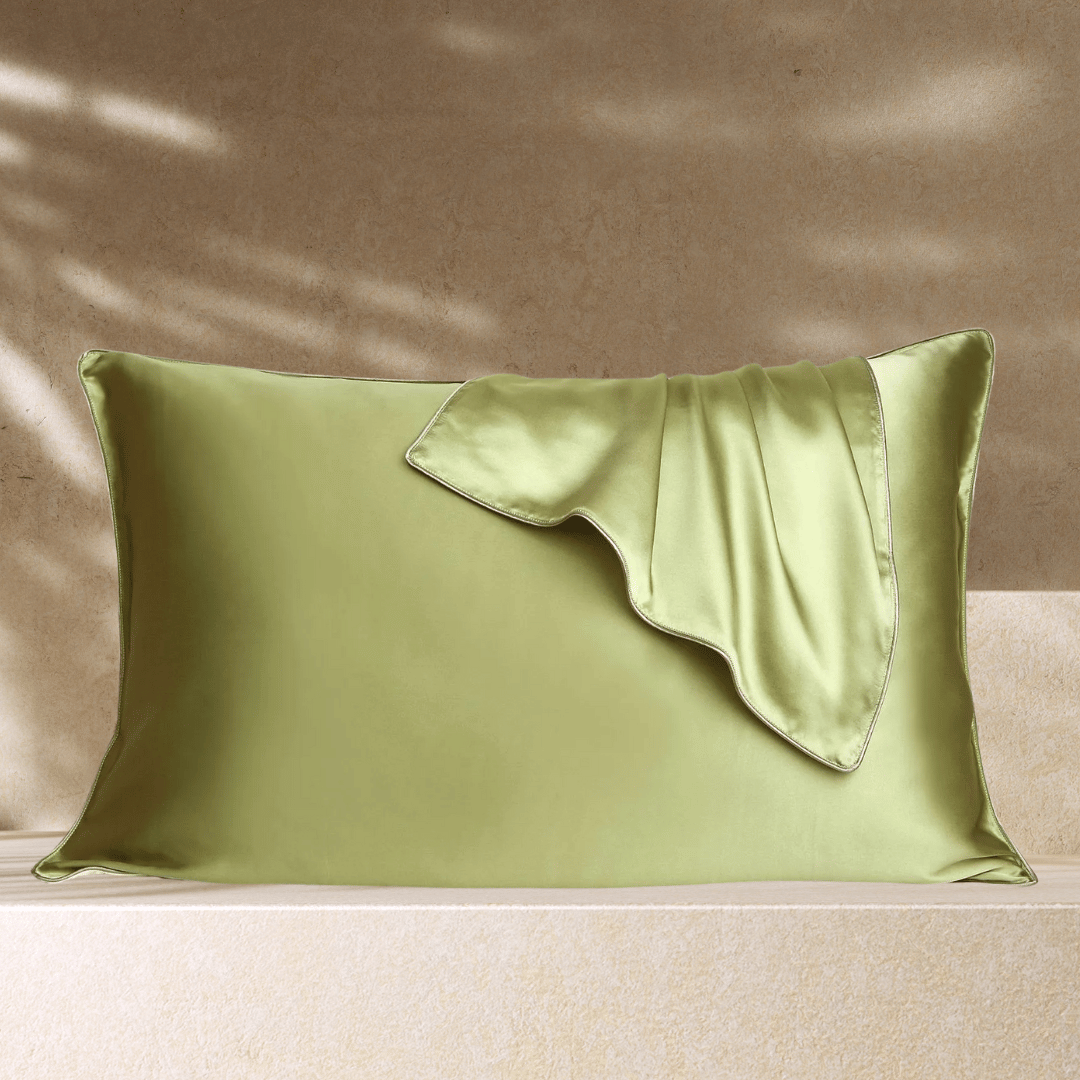 Taie d’oreiller en soie couleur vert anis, tissu brillant