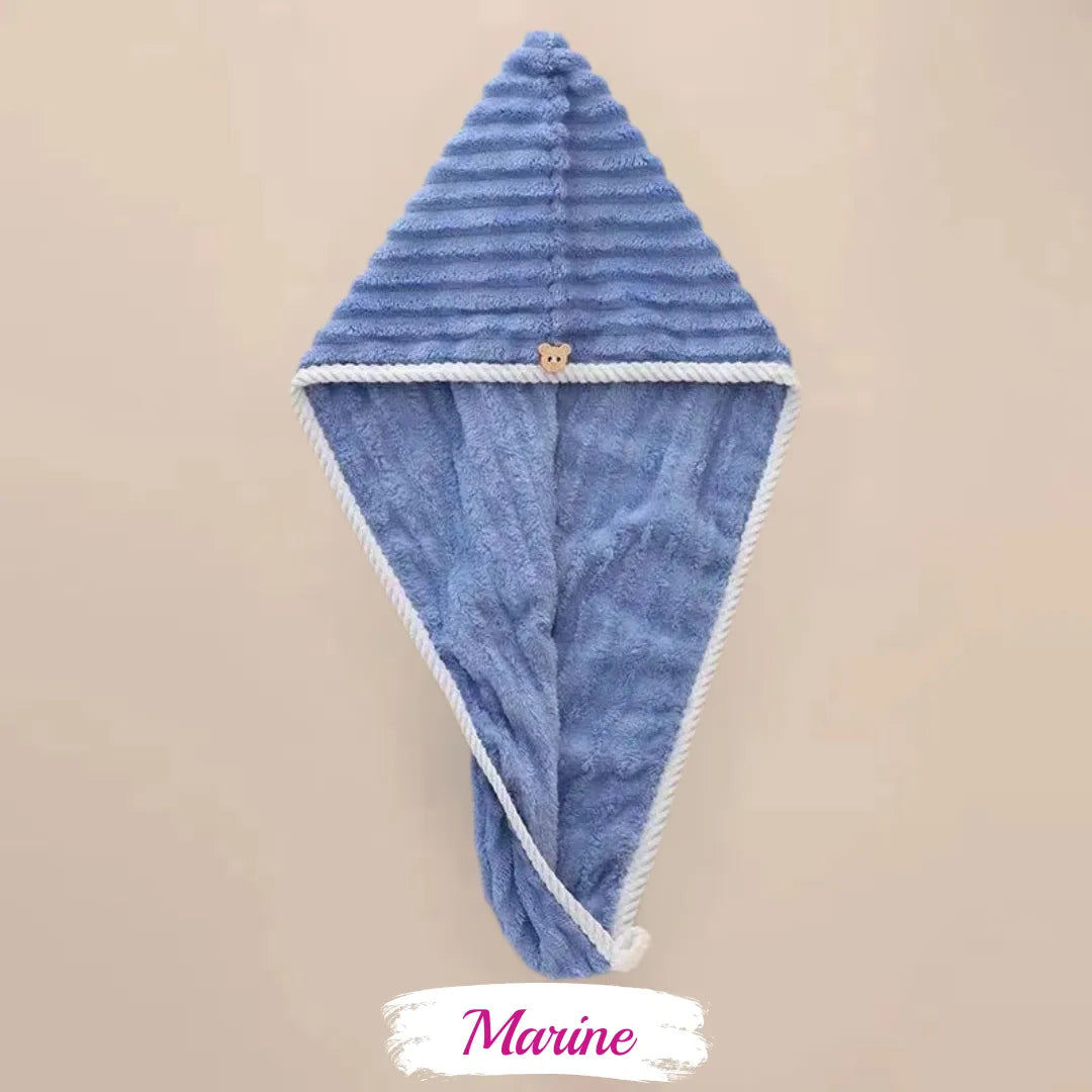 Serviette microfibre bleu marine pour cheveux bouclés - idéale pour sécher naturellement et éviter les frisottis.
