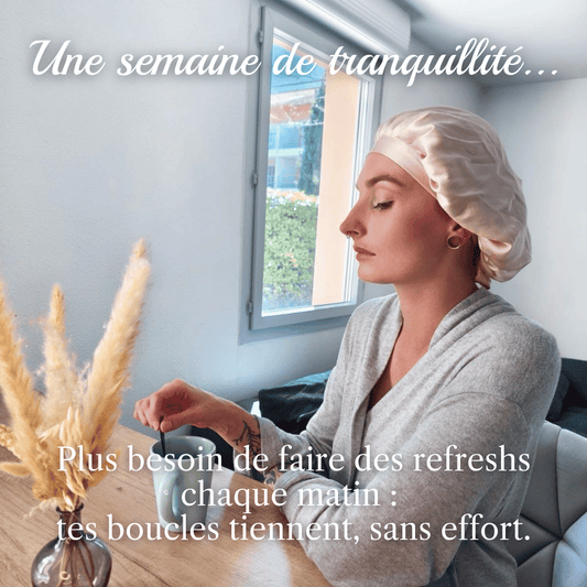 Accessoire capillaire pour cheveux bouclés : bonnet en soie pour limiter les frisottis et éviter les gonflements